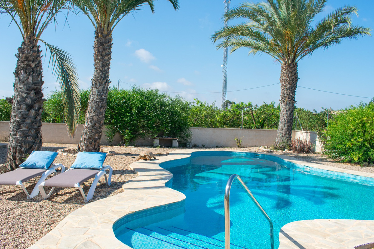 Se vende Villa - Chalet de 3 dormitorios en Costa Blanca, Alicante, España