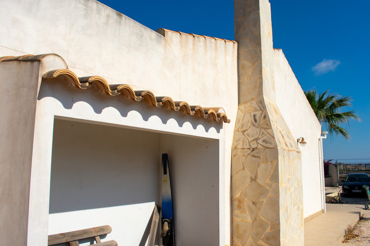 Se vende Villa - Chalet de 3 dormitorios en Costa Blanca, Alicante, España