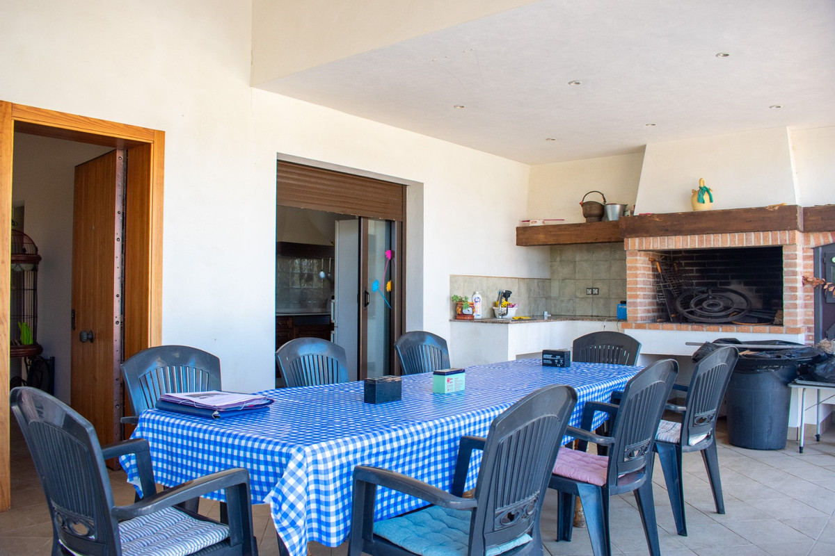 Se vende Villa - Chalet de 3 dormitorios en Costa Blanca, Alicante, España