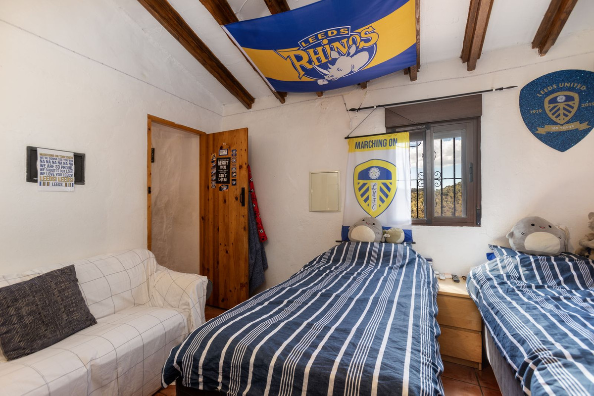 Se vende Finca - Cortijo de 4 dormitorios en Costa Del Sol, Málaga, España