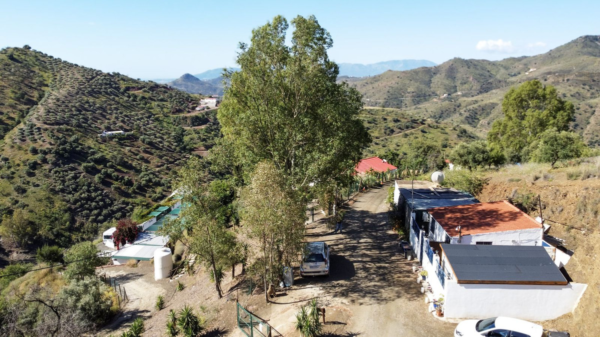 Se vende Finca - Cortijo de 4 dormitorios en Costa Del Sol, Málaga, España