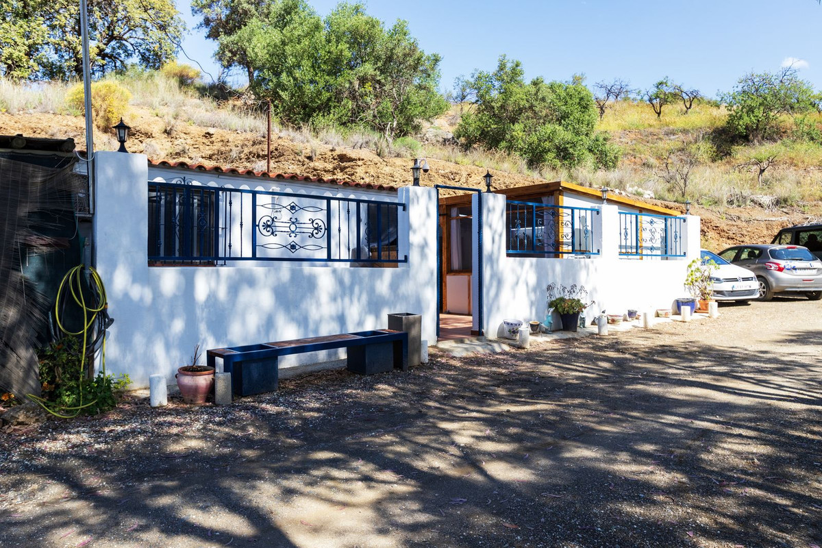 Se vende Finca - Cortijo de 4 dormitorios en Costa Del Sol, Málaga, España