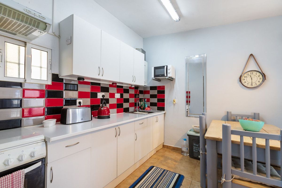 Se vende Finca - Cortijo de 4 dormitorios en Costa Del Sol, Málaga, España