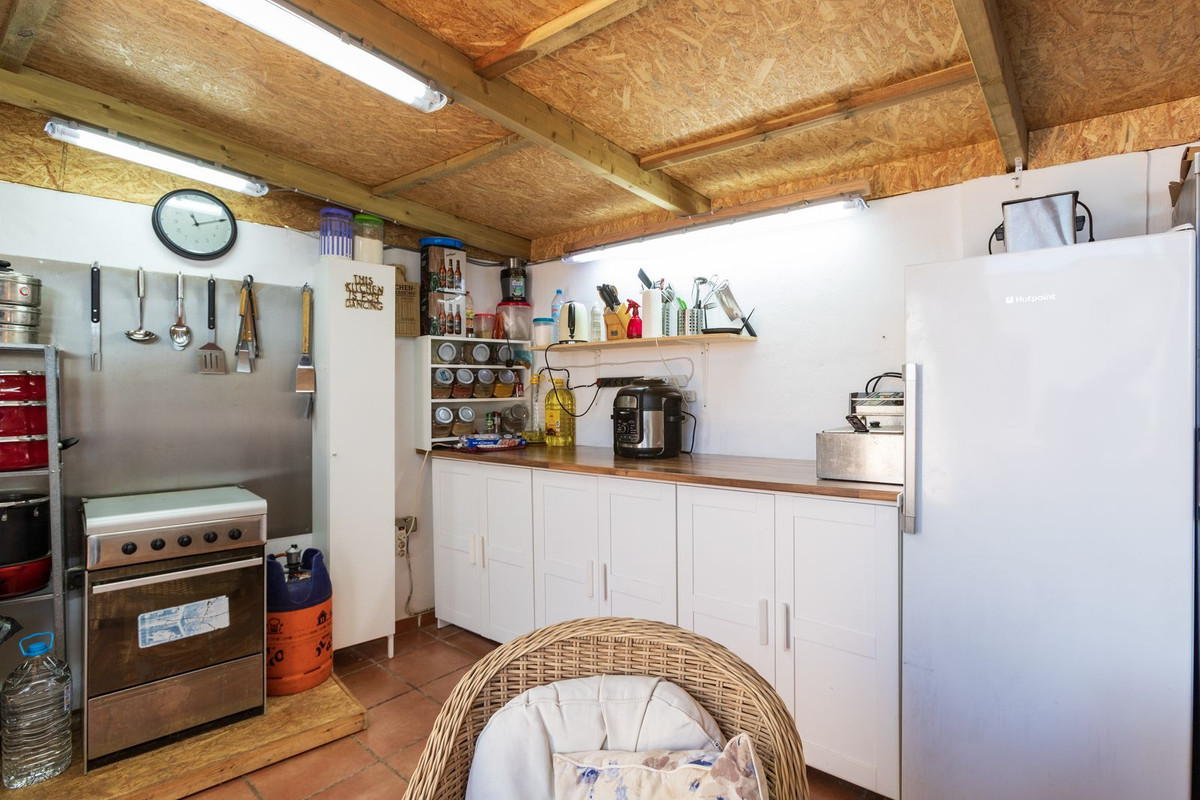Se vende Finca - Cortijo de 4 dormitorios en Costa Del Sol, Málaga, España