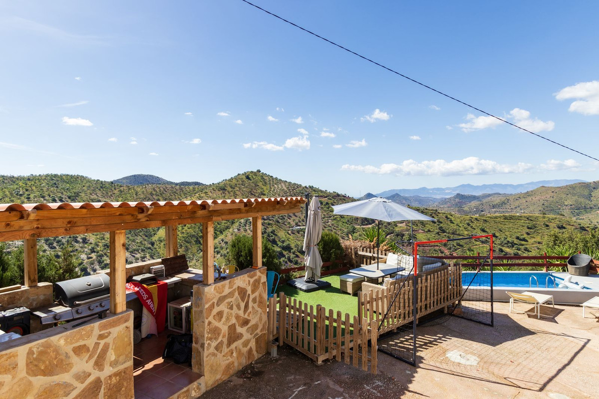 Se vende Finca - Cortijo de 4 dormitorios en Costa Del Sol, Málaga, España