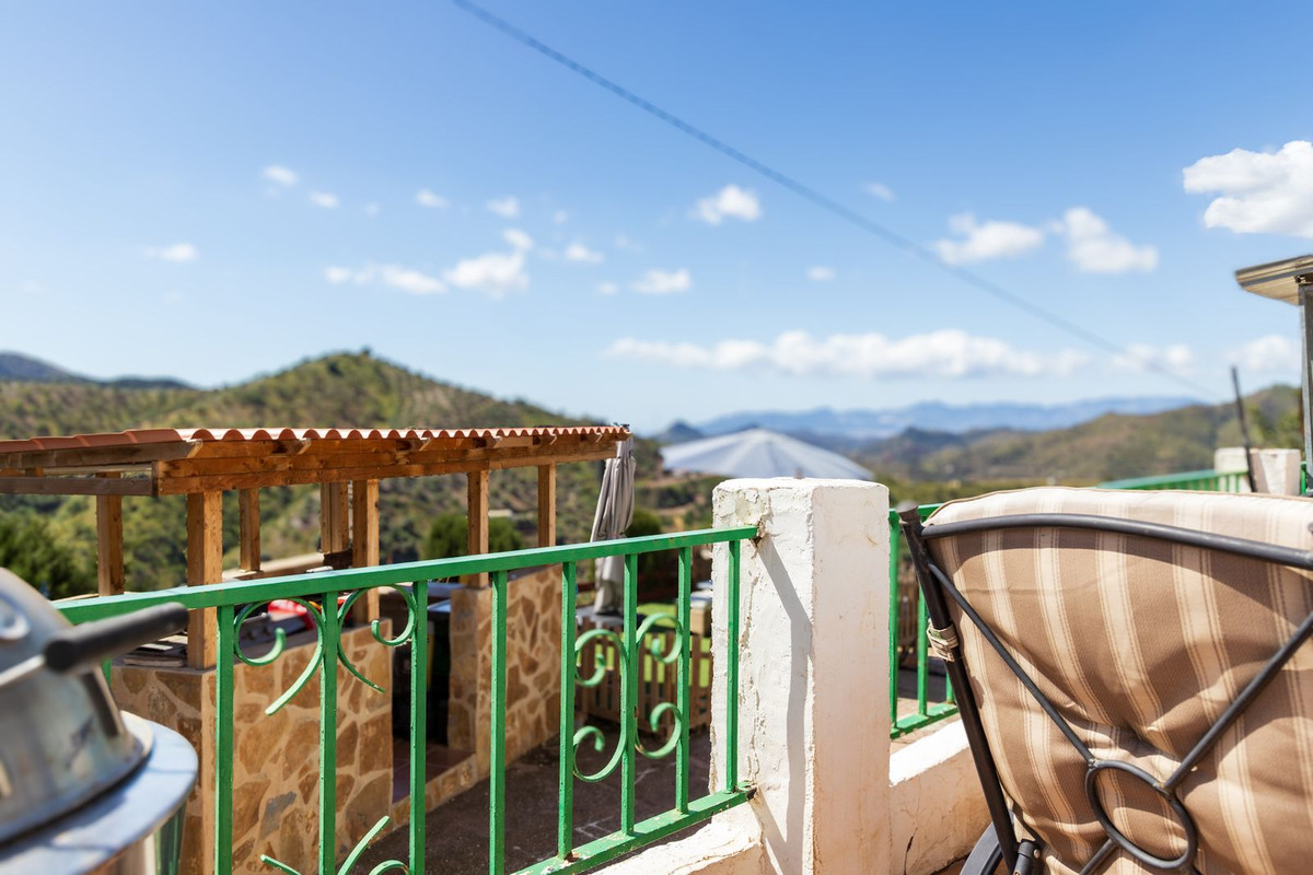 Se vende Finca - Cortijo de 4 dormitorios en Costa Del Sol, Málaga, España