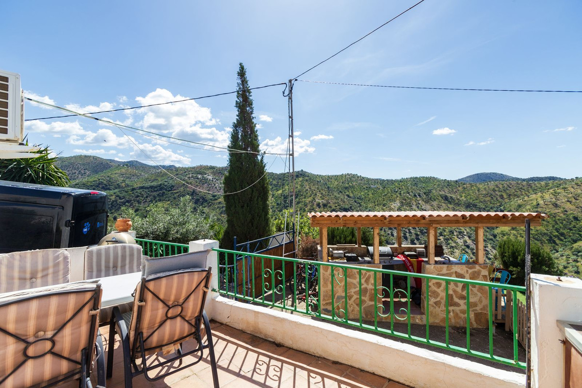 Se vende Finca - Cortijo de 4 dormitorios en Costa Del Sol, Málaga, España