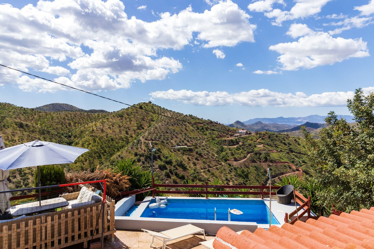 Se vende Finca - Cortijo de 4 dormitorios en Costa Del Sol, Málaga, España