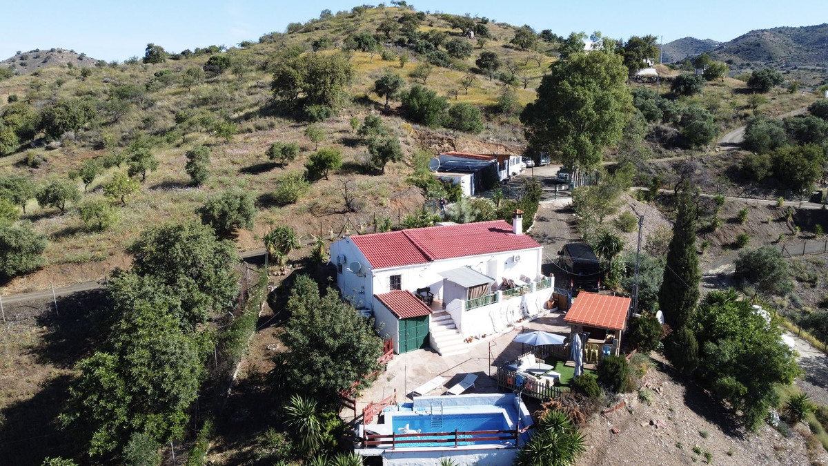 Se vende Finca - Cortijo de 4 dormitorios en Costa Del Sol, Málaga, España