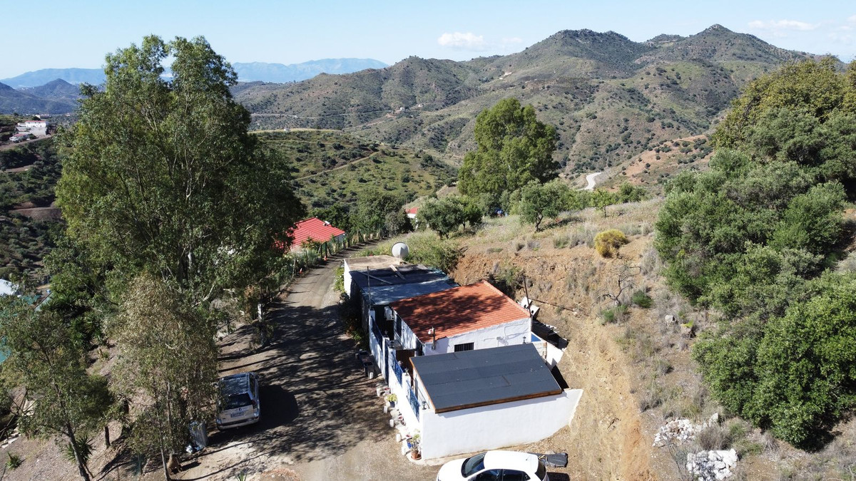 Se vende Finca - Cortijo de 4 dormitorios en Costa Del Sol, Málaga, España