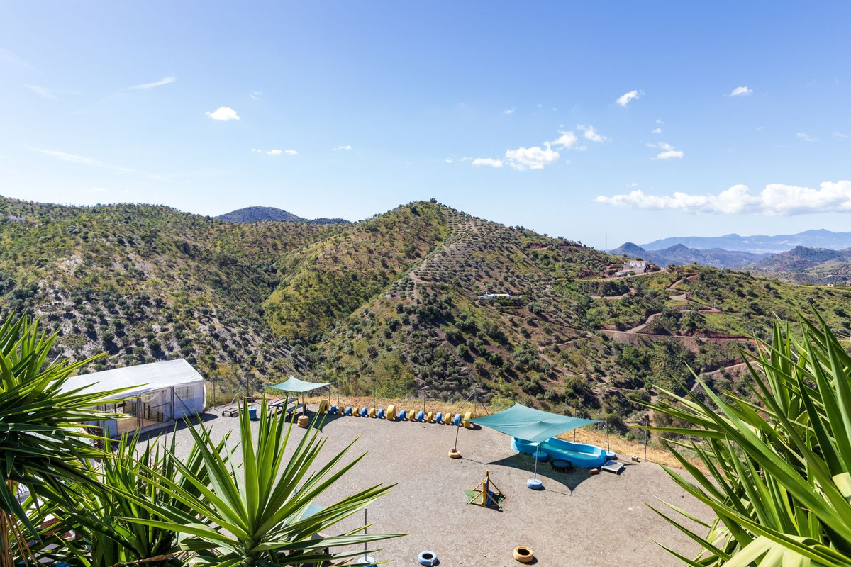 Se vende Finca - Cortijo de 4 dormitorios en Costa Del Sol, Málaga, España