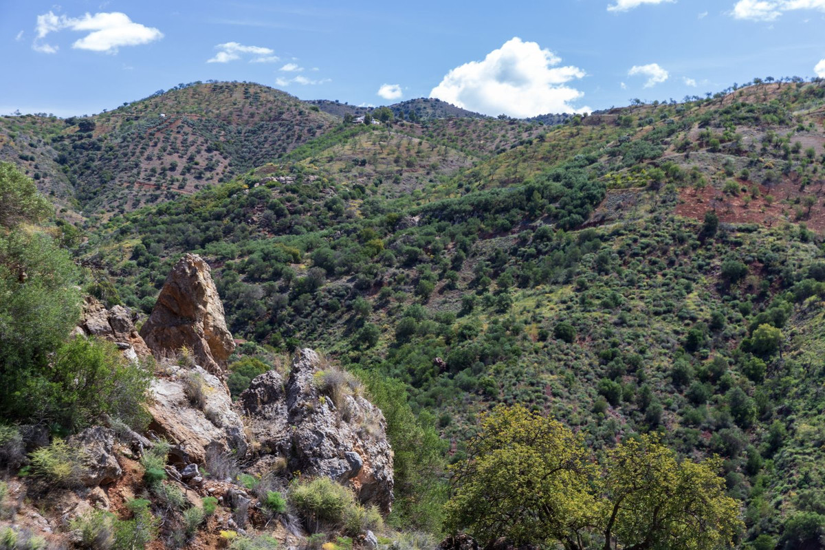 Se vende Finca - Cortijo de 4 dormitorios en Costa Del Sol, Málaga, España
