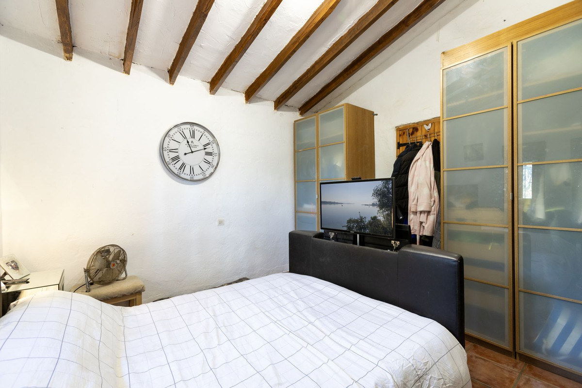 Se vende Finca - Cortijo de 4 dormitorios en Costa Del Sol, Málaga, España