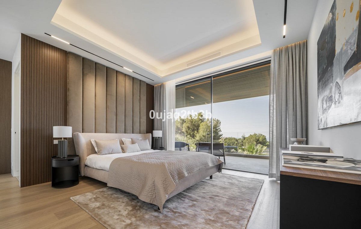 4 Bed Townhouse for sale in Nagüeles Costa Del Sol, Málaga, Spain