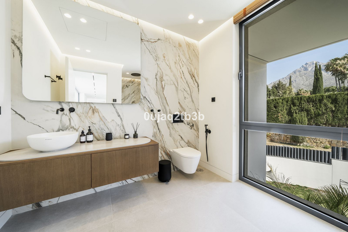 4 Bed Townhouse for sale in Nagüeles Costa Del Sol, Málaga, Spain