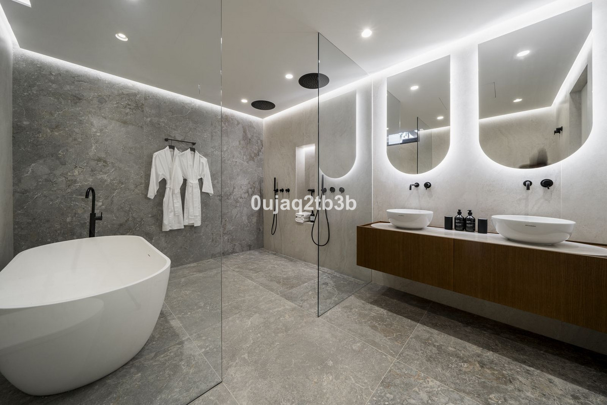 4 Bed Townhouse for sale in Nagüeles Costa Del Sol, Málaga, Spain