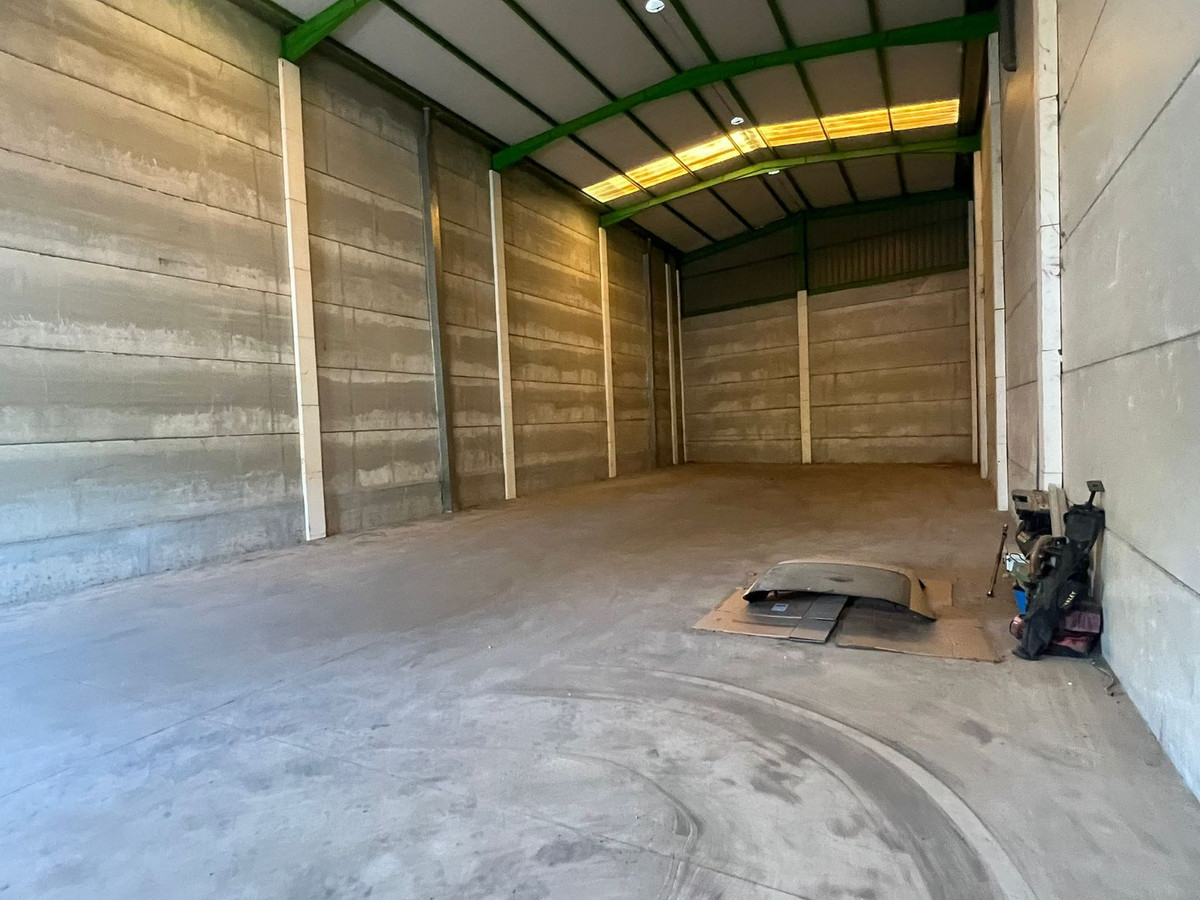 Se vende Nave industrial  en Costa Del Sol, Málaga, España