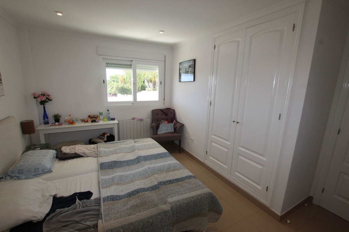6 Bed Townhouse for sale in Calpe Costa Blanca, Alicante, Spain