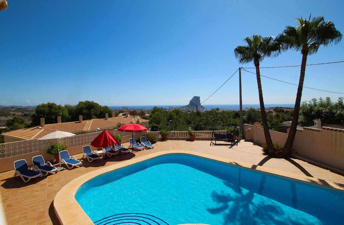6 Bed Townhouse for sale in Calpe Costa Blanca, Alicante, Spain