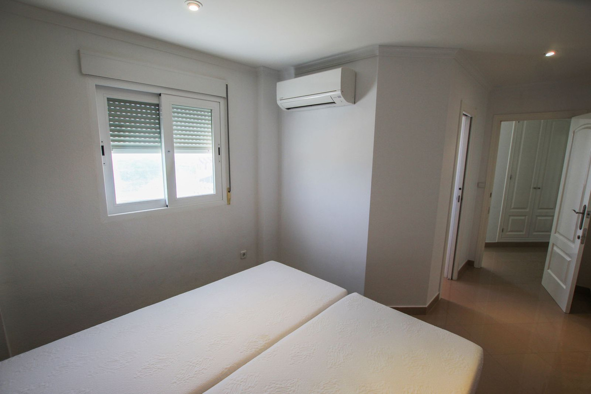 6 Bed Townhouse for sale in Calpe Costa Blanca, Alicante, Spain