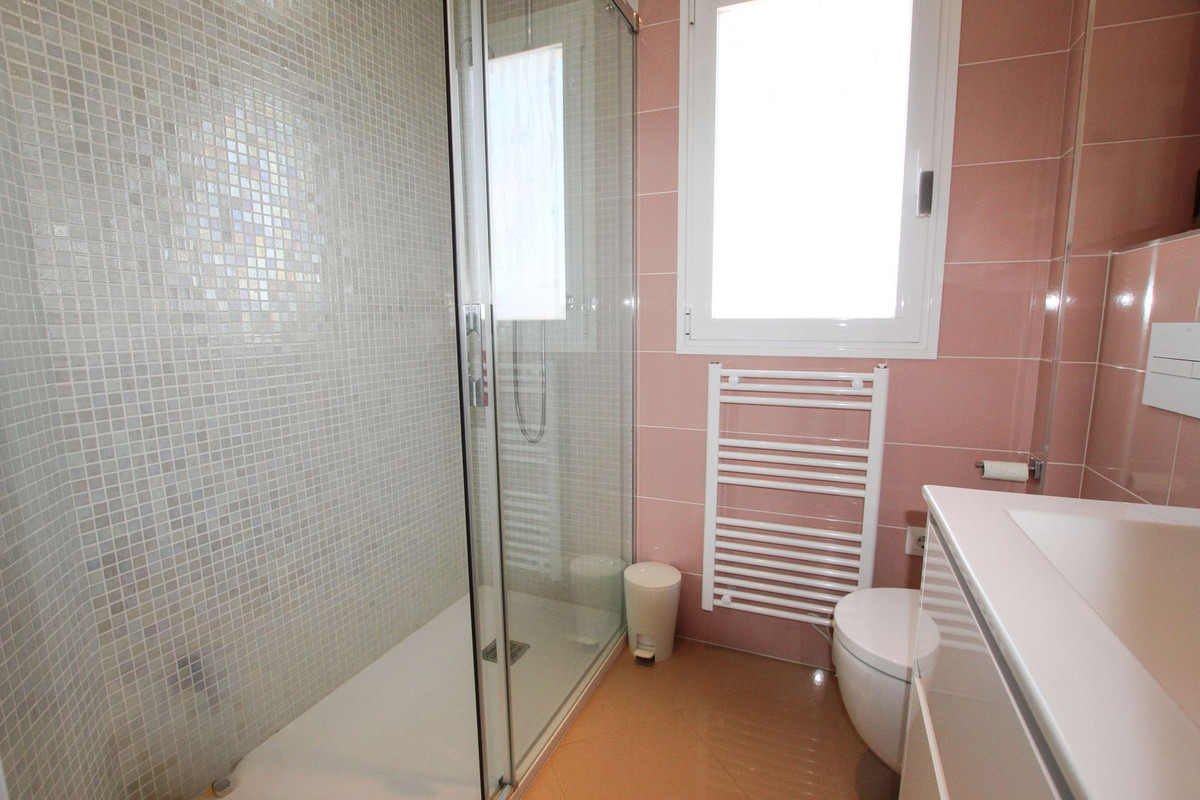 6 Bed Townhouse for sale in Calpe Costa Blanca, Alicante, Spain