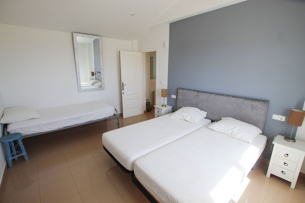 6 Bed Townhouse for sale in Calpe Costa Blanca, Alicante, Spain