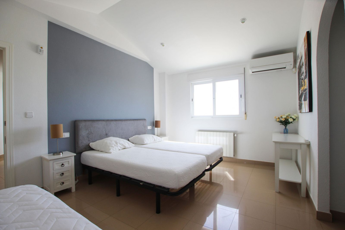 6 Bed Townhouse for sale in Calpe Costa Blanca, Alicante, Spain