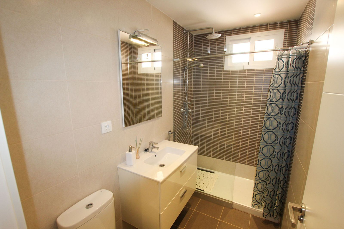 6 Bed Townhouse for sale in Calpe Costa Blanca, Alicante, Spain