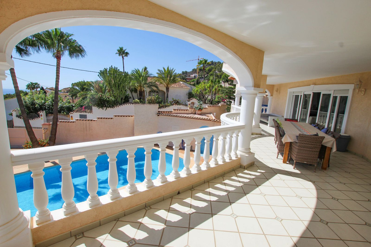 6 Bed Townhouse for sale in Calpe Costa Blanca, Alicante, Spain