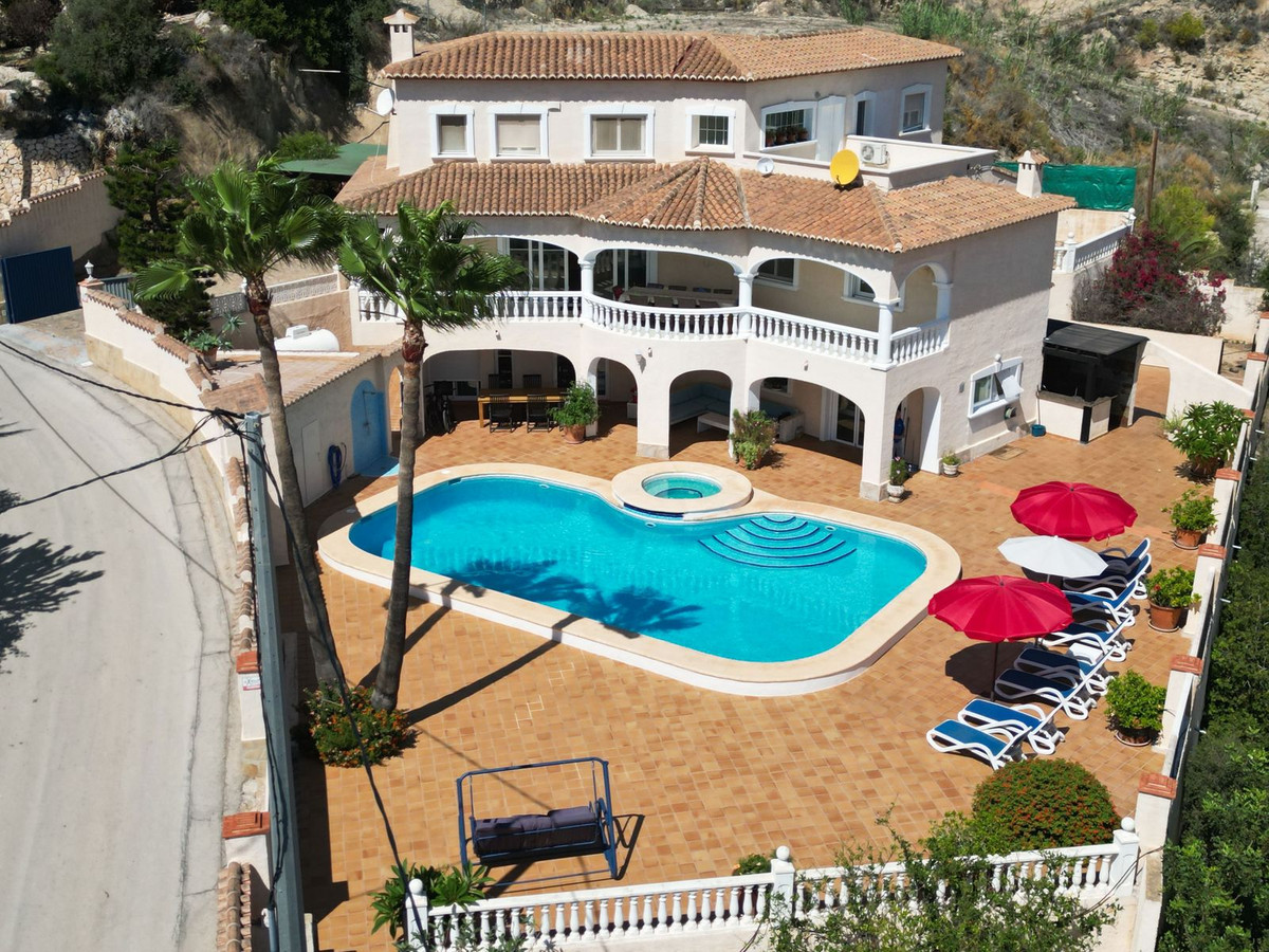 6 Bed Townhouse for sale in Calpe Costa Blanca, Alicante, Spain