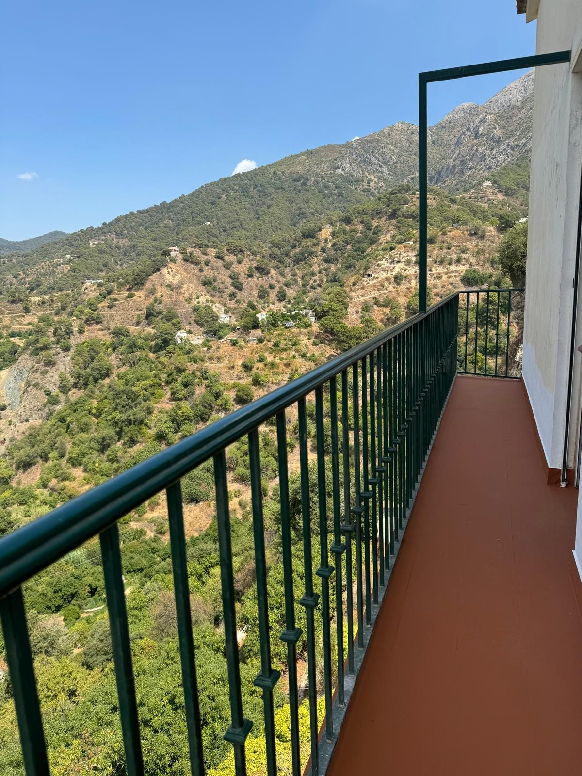 5 Bed Apartment for sale in Istán Costa Del Sol, Málaga, Spain