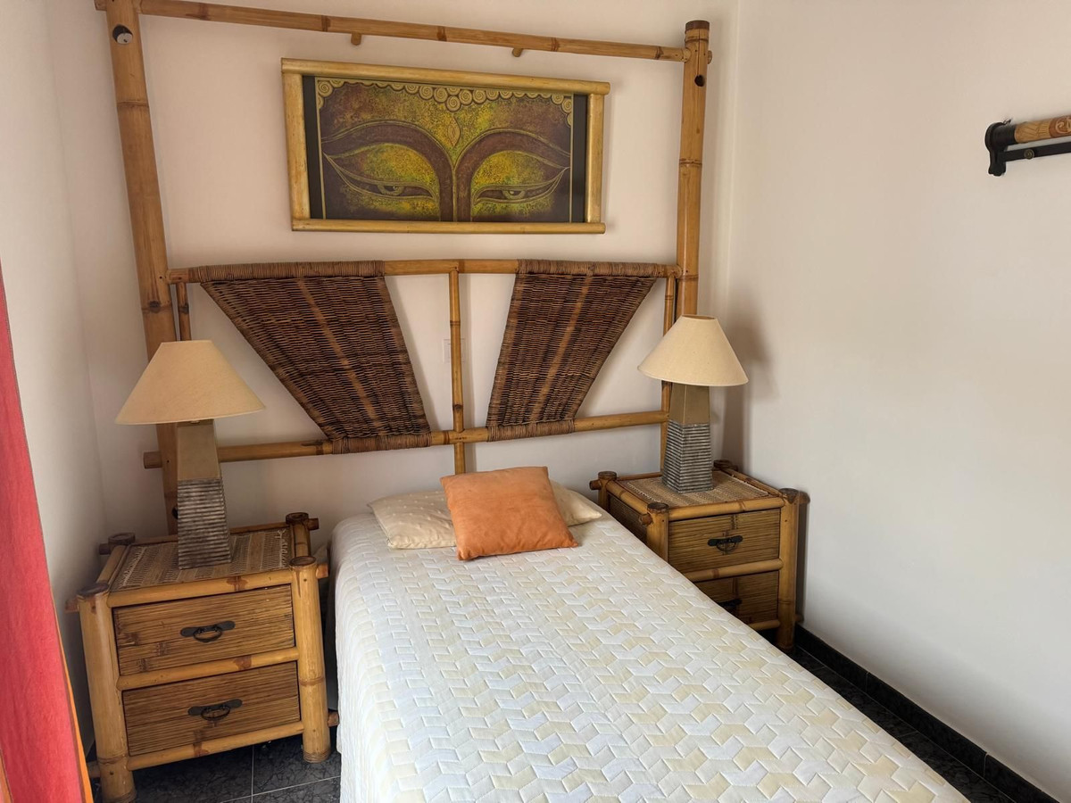 5 Bed Apartment for sale in Istán Costa Del Sol, Málaga, Spain