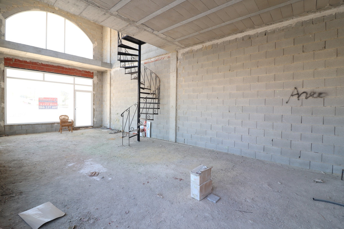 Commercial unit for sale in Benimar Costa Blanca, Alicante, Spain