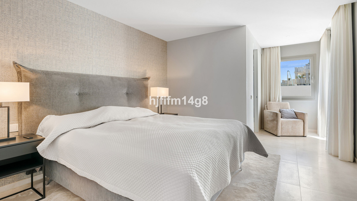 3 Bed Apartment for sale in Nueva Andalucía Costa Del Sol, Málaga, Spain