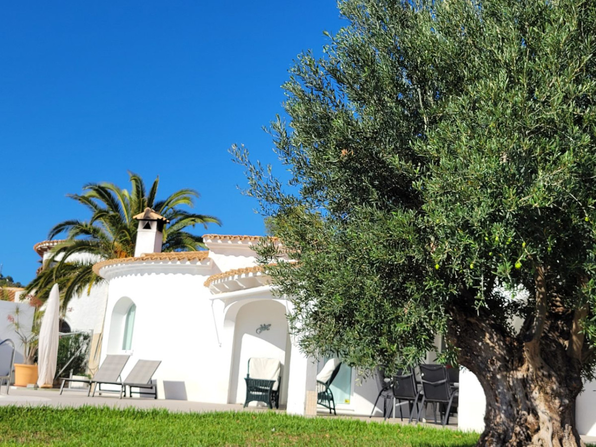 3 Bed Townhouse for sale in Calpe Costa Blanca, Alicante, Spain