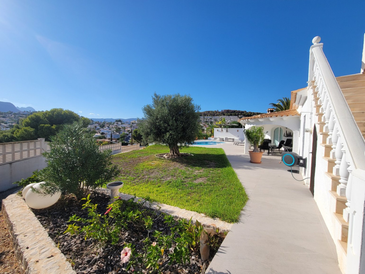 3 Bed Townhouse for sale in Calpe Costa Blanca, Alicante, Spain