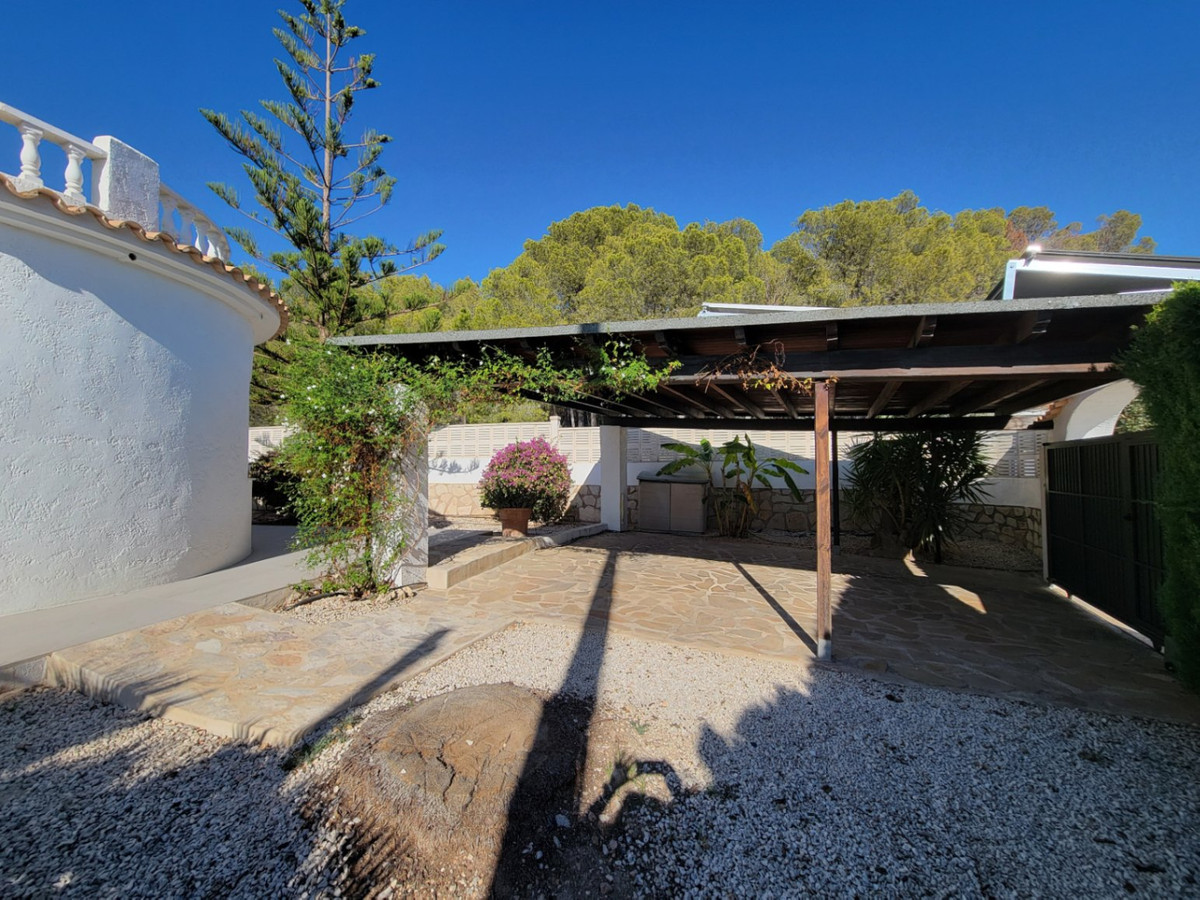 3 Bed Townhouse for sale in Calpe Costa Blanca, Alicante, Spain