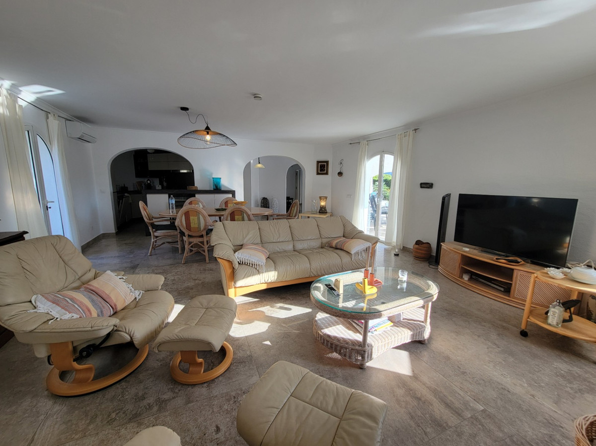 3 Bed Townhouse for sale in Calpe Costa Blanca, Alicante, Spain