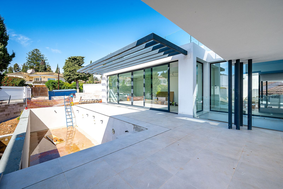 4 Bed Townhouse for sale in El Chaparral Costa Del Sol, Málaga, Spain
