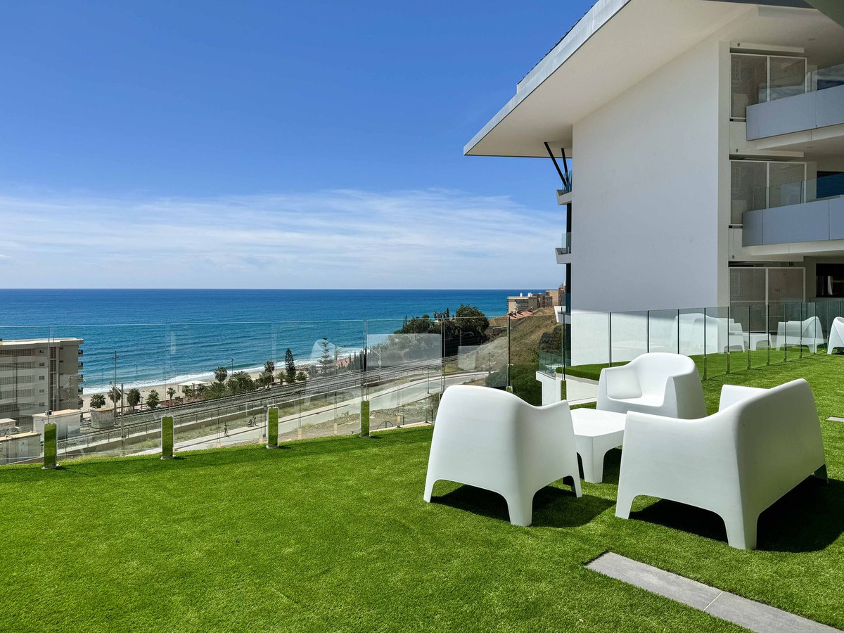 2 Bed Apartment for sale in Fuengirola Costa Del Sol, Málaga, Spain