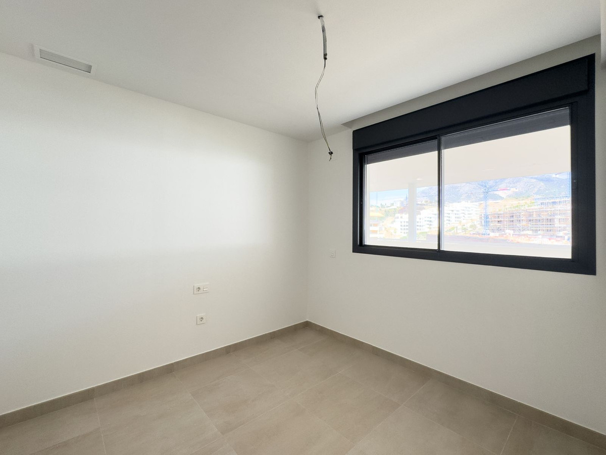 2 Bed Apartment for sale in Fuengirola Costa Del Sol, Málaga, Spain