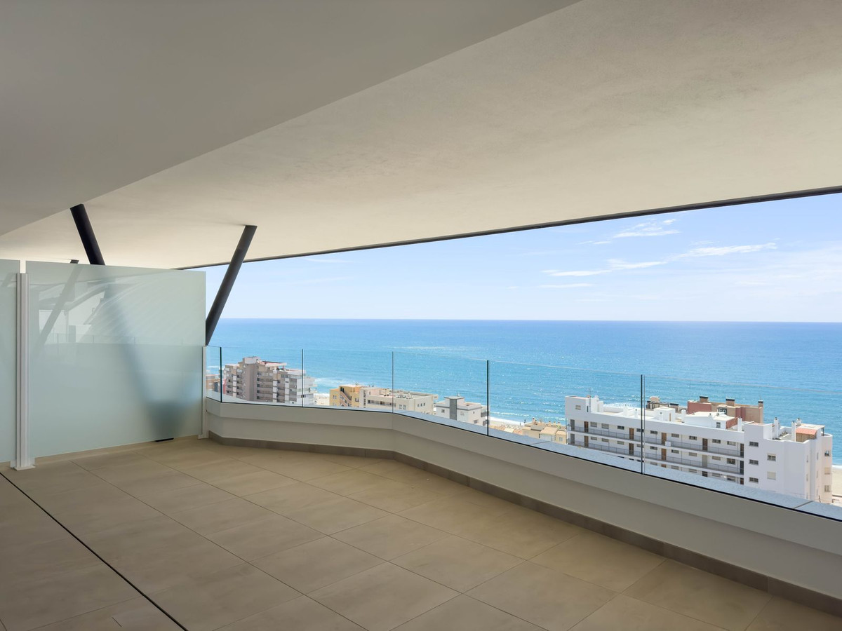2 Bed Apartment for sale in Fuengirola Costa Del Sol, Málaga, Spain