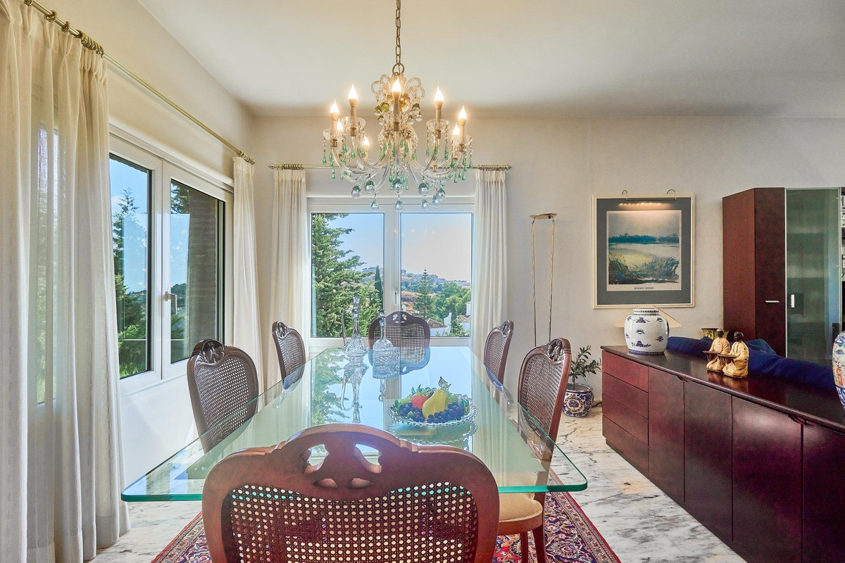 Se vende Villa - Chalet de 4 dormitorios en Costa Del Sol, Málaga, España
