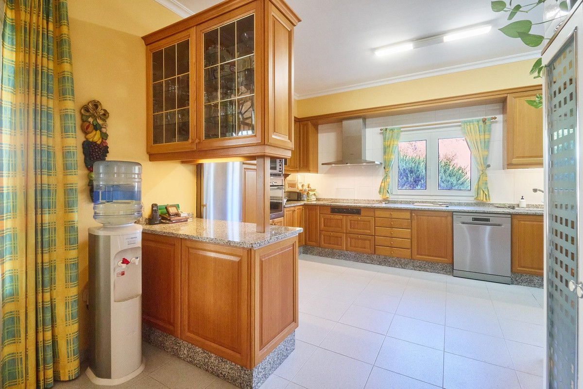 Se vende Villa - Chalet de 4 dormitorios en Costa Del Sol, Málaga, España