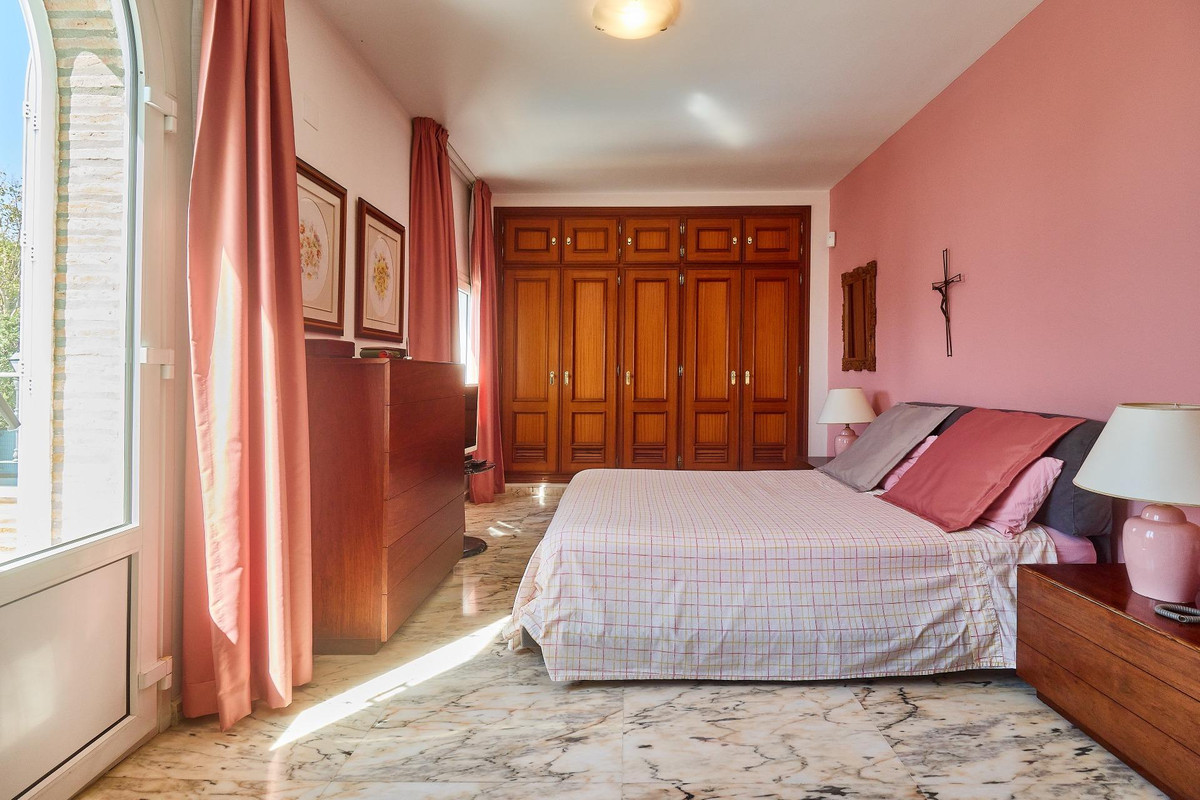 Se vende Villa - Chalet de 4 dormitorios en Costa Del Sol, Málaga, España