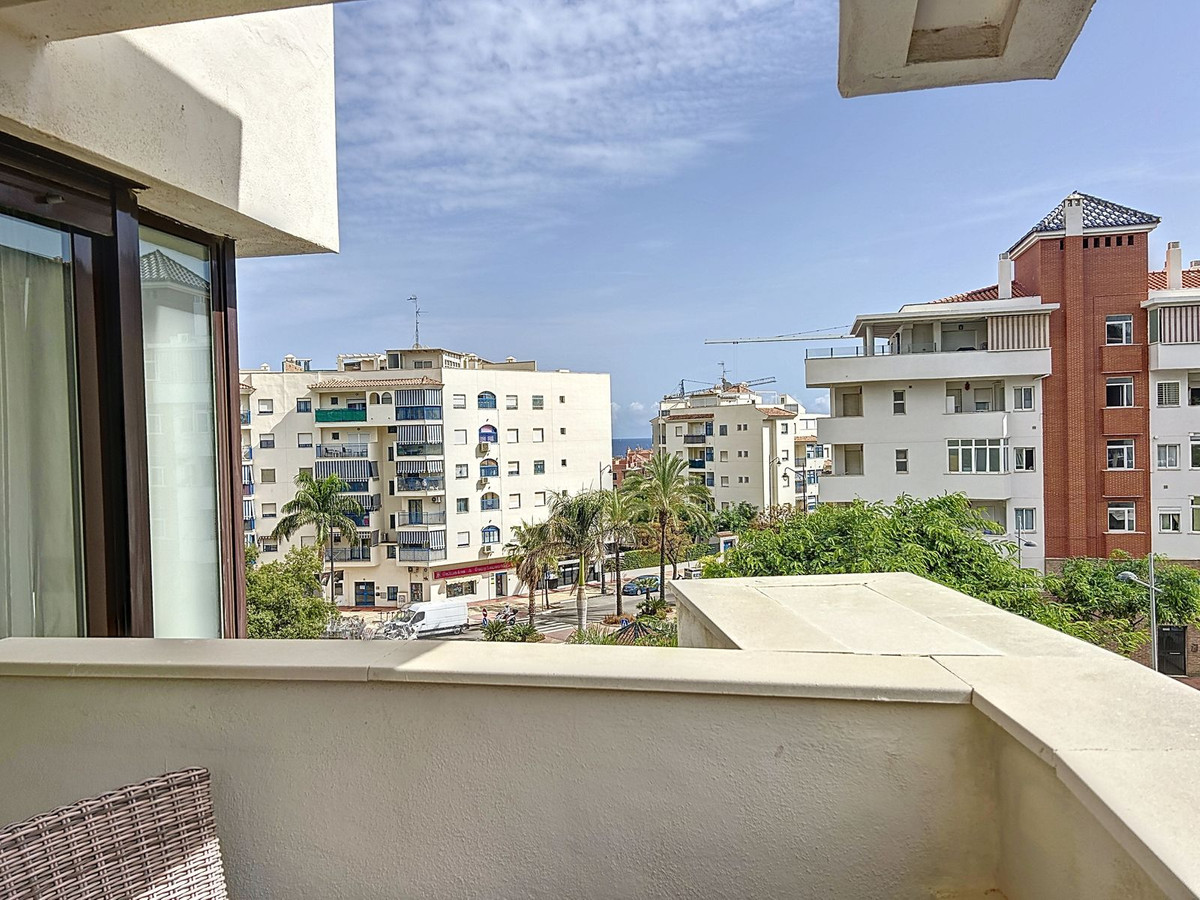 3 Bed Apartment for sale in Estepona Costa Del Sol, Málaga, Spain