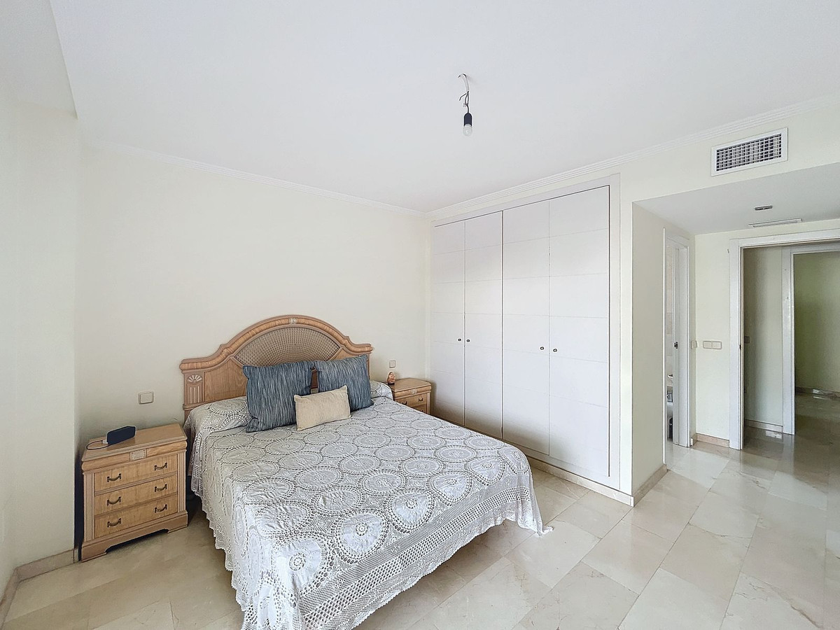 3 Bed Apartment for sale in Estepona Costa Del Sol, Málaga, Spain