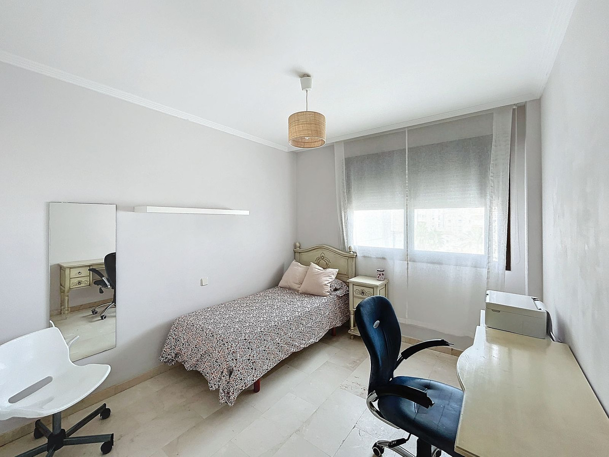 3 Bed Apartment for sale in Estepona Costa Del Sol, Málaga, Spain
