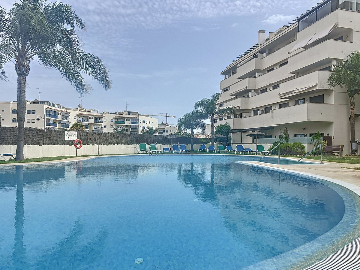 3 Bed Apartment for sale in Estepona Costa Del Sol, Málaga, Spain