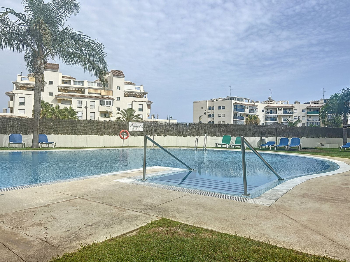 3 Bed Apartment for sale in Estepona Costa Del Sol, Málaga, Spain